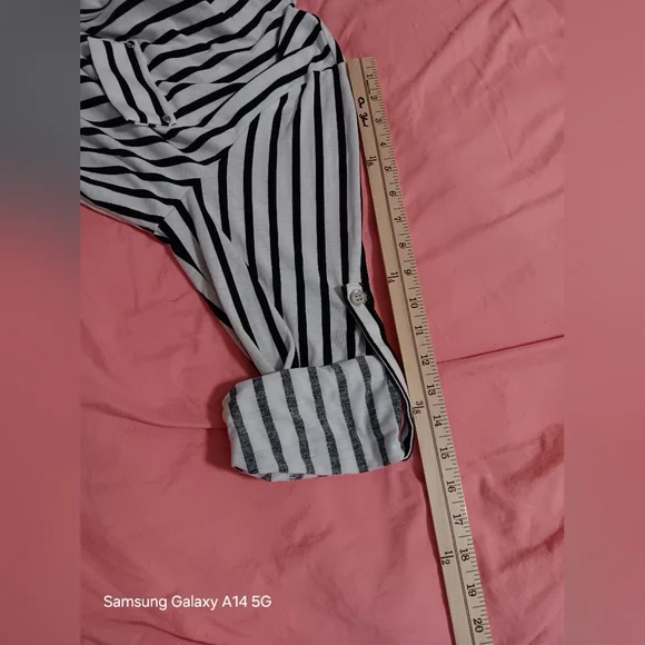 Black/White Striped Blouse, Zip Front Roll Tab Sleeves 3XL - Picture 10 of 13